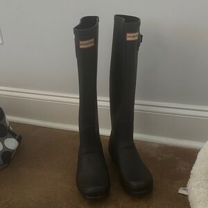 Hunter Classic Black Waterproof Boots women’s 8